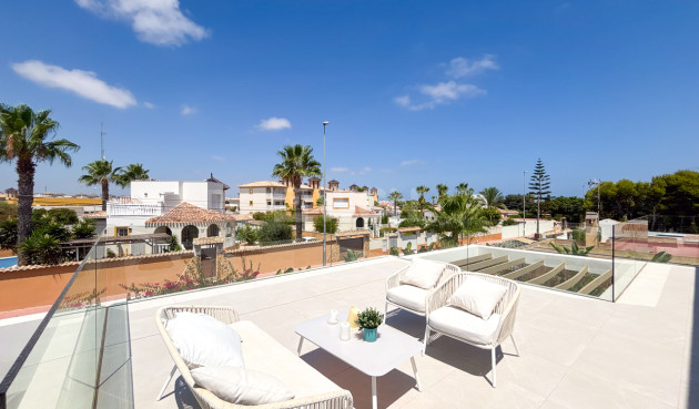 Resale - Villa - Cabo Roig - Costa Blanca