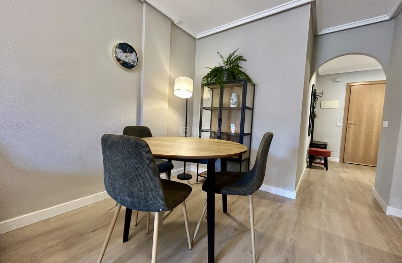 Reventa - Apartamento / piso - Torrevieja - Costa Blanca