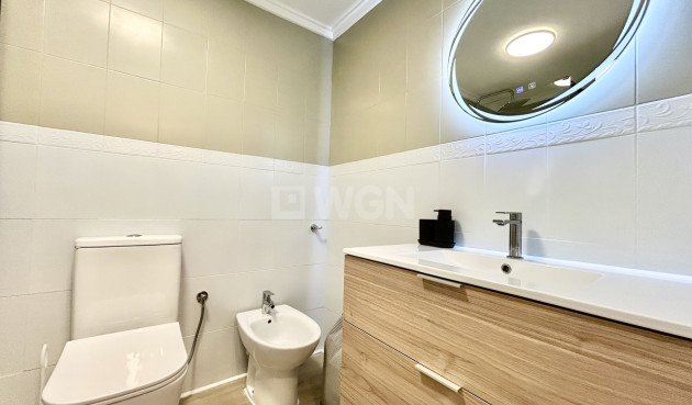 Reventa - Apartamento / piso - Torrevieja - Costa Blanca