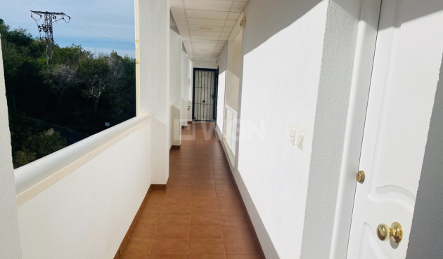 Odsprzedaż - Mieszkanie w bloku - Villamartin - Costa Blanca