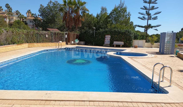 Odsprzedaż - Mieszkanie w bloku - Villamartin - Costa Blanca