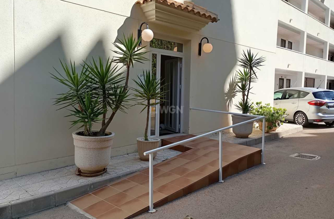 Odsprzedaż - Mieszkanie w bloku - Villamartin - Costa Blanca