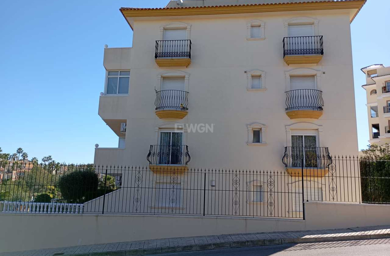 Odsprzedaż - Mieszkanie w bloku - Villamartin - Costa Blanca