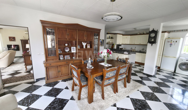 Resale - Villa - Torrevieja - Costa Blanca