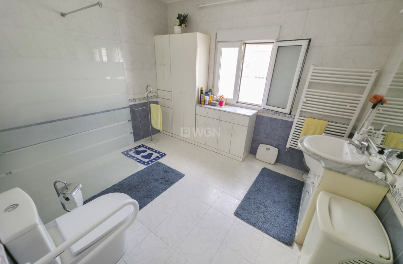 Resale - Villa - Torrevieja - Costa Blanca