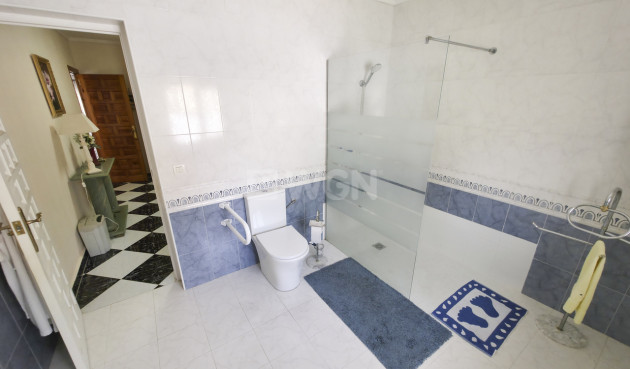Resale - Villa - Torrevieja - Costa Blanca