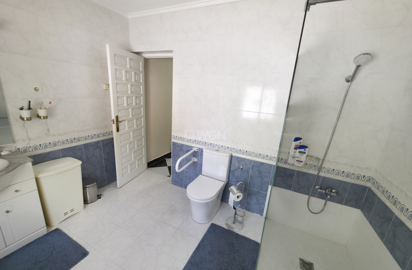 Resale - Villa - Torrevieja - Costa Blanca