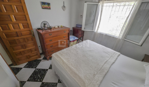 Resale - Villa - Torrevieja - Costa Blanca