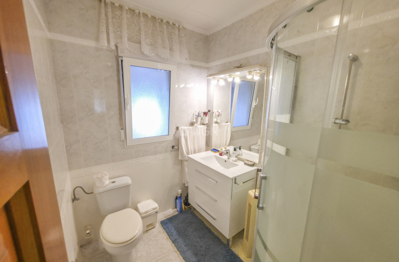 Resale - Villa - Torrevieja - Costa Blanca