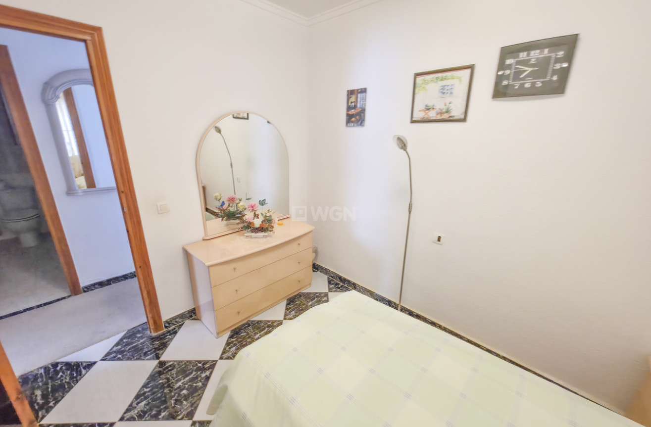 Resale - Villa - Torrevieja - Costa Blanca