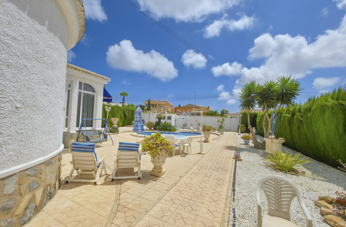 Resale - Villa - Torrevieja - Costa Blanca
