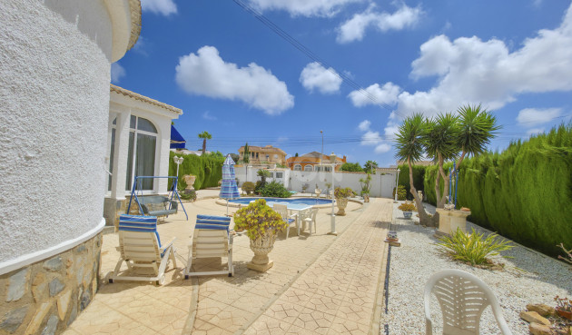 Resale - Villa - Torrevieja - Costa Blanca