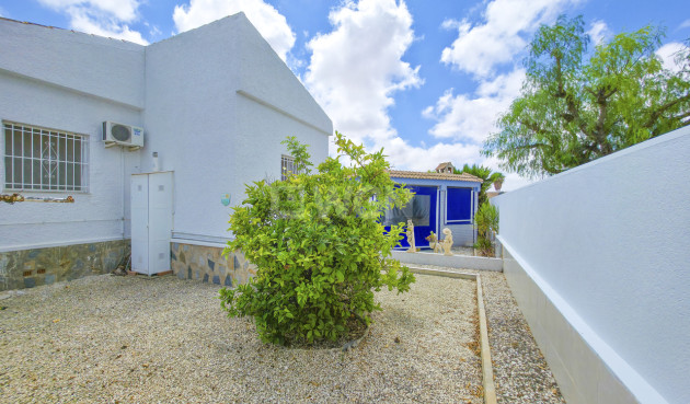 Resale - Villa - Torrevieja - Costa Blanca