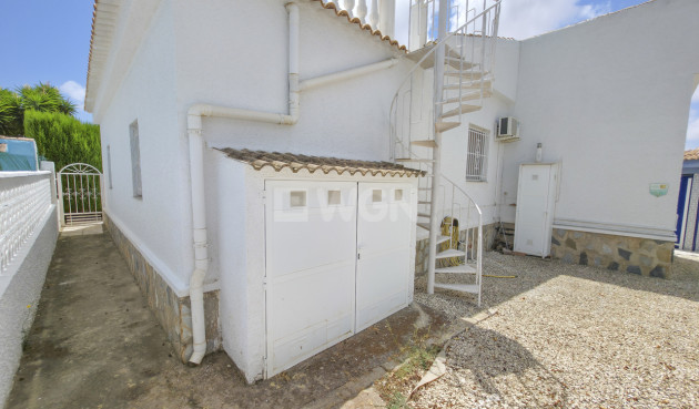 Resale - Villa - Torrevieja - Costa Blanca