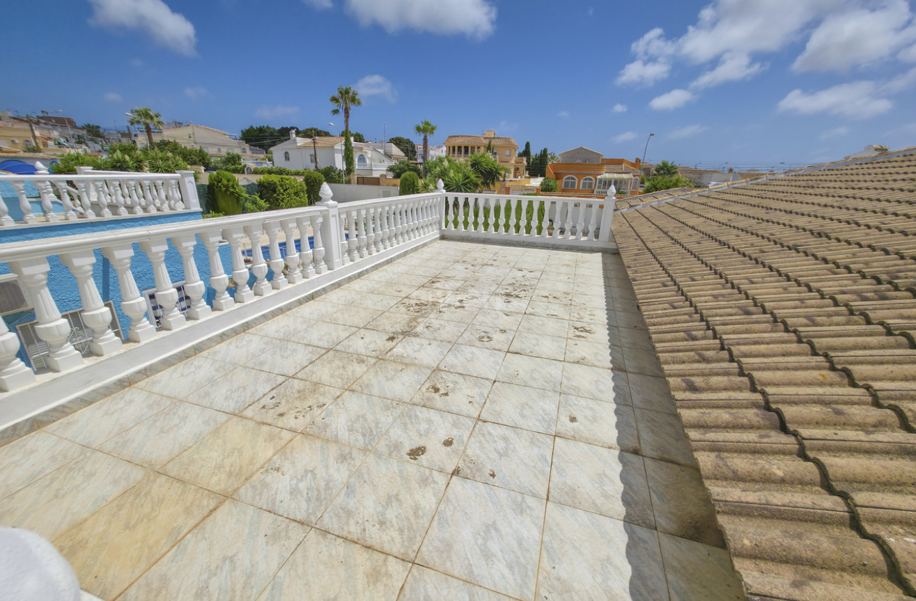Resale - Villa - Torrevieja - Costa Blanca
