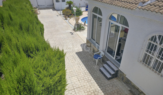 Resale - Villa - Torrevieja - Costa Blanca