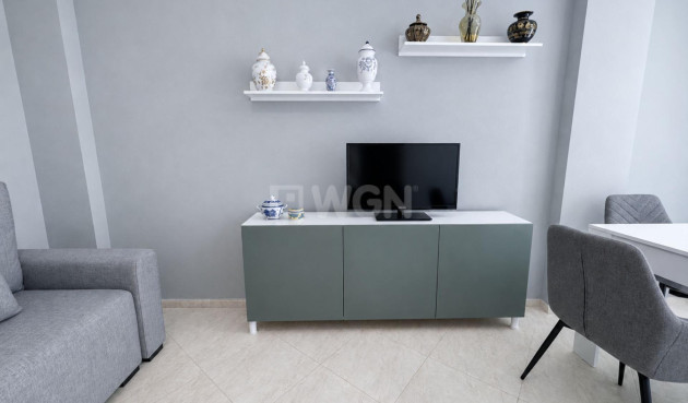 Resale - Apartment / flat - Torrevieja - Estacion De Autobuses