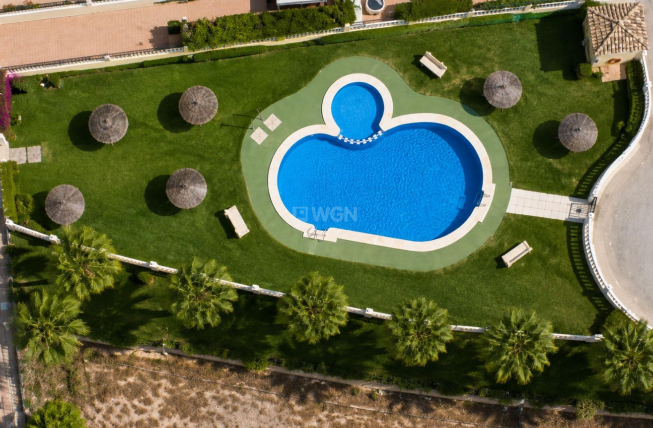 Resale - Bungalow - Orihuela Costa - Lomas de Cabo Roig