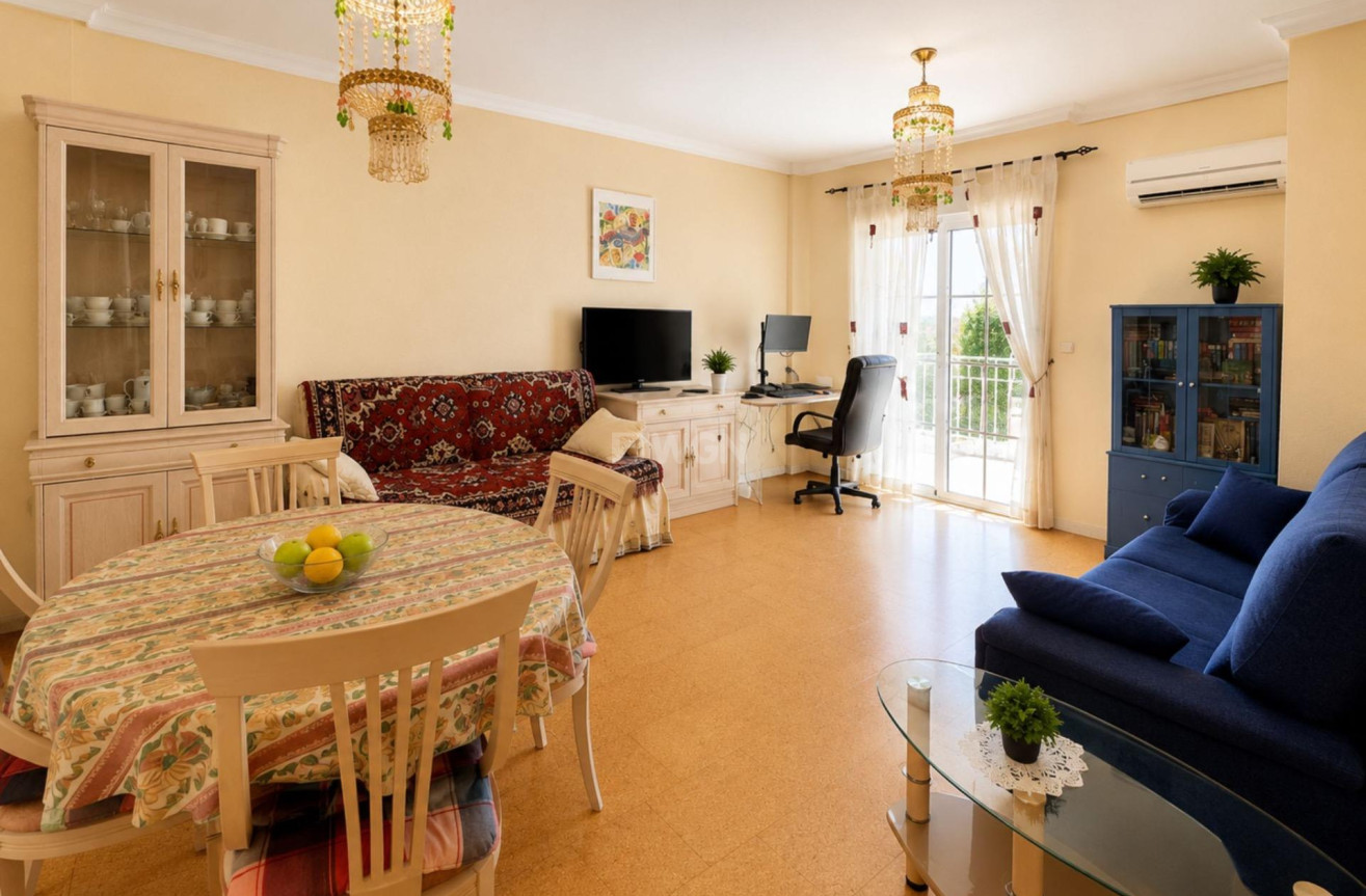 Resale - Bungalow - Orihuela Costa - Lomas de Cabo Roig