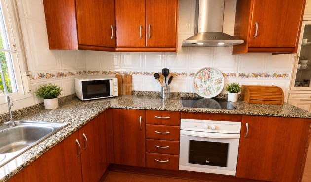 Resale - Bungalow - Orihuela Costa - Lomas de Cabo Roig