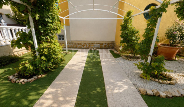 Resale - Bungalow - Orihuela Costa - Lomas de Cabo Roig
