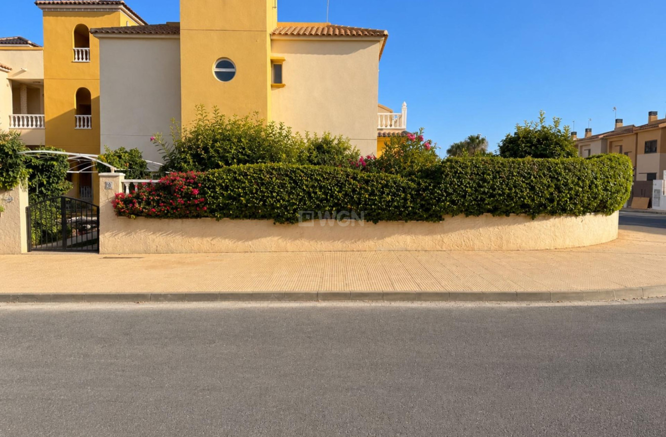Resale - Bungalow - Orihuela Costa - Lomas de Cabo Roig