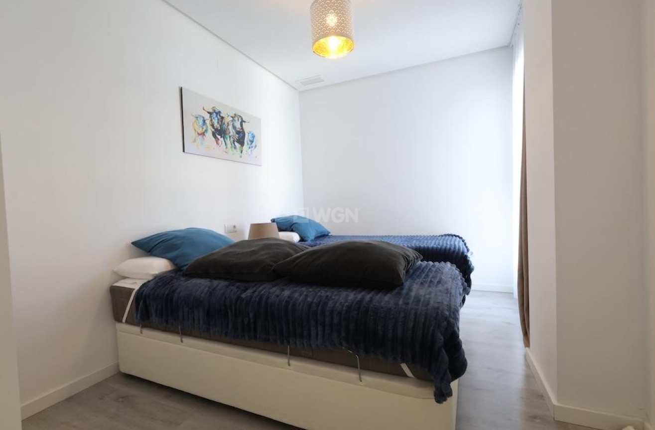Odsprzedaż - Mieszkanie w bloku - Orihuela Costa - Costa Blanca