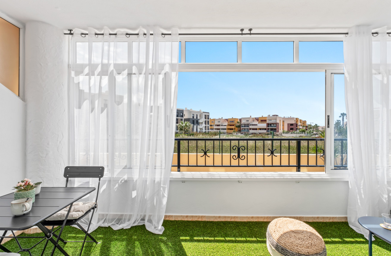 Odsprzedaż - Mieszkanie w bloku - Playa Flamenca - Costa Blanca