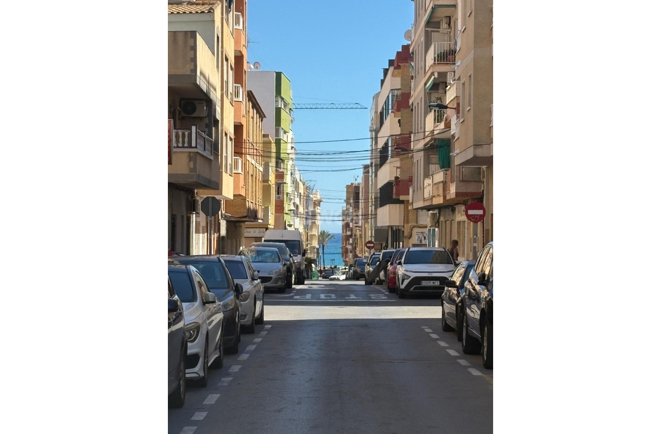 Odsprzedaż - Mieszkanie w bloku - Torrevieja - Costa Blanca