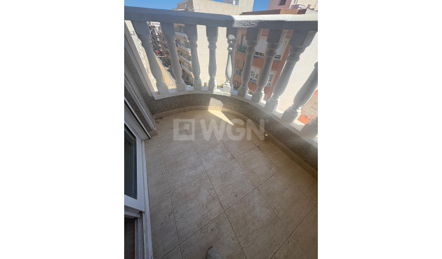 Odsprzedaż - Mieszkanie w bloku - Torrevieja - Costa Blanca
