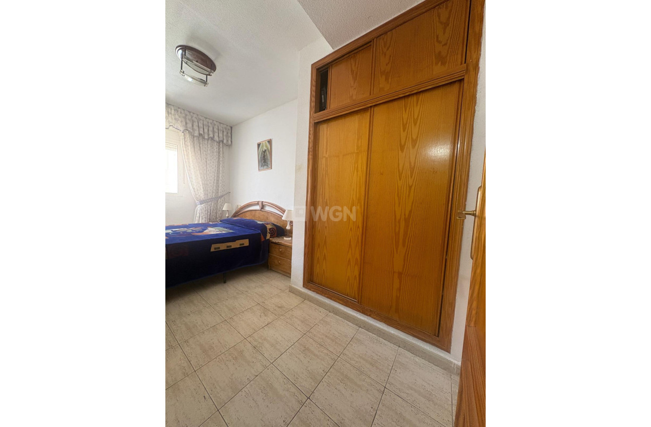 Odsprzedaż - Mieszkanie w bloku - Torrevieja - Costa Blanca