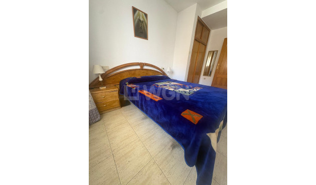 Odsprzedaż - Mieszkanie w bloku - Torrevieja - Costa Blanca