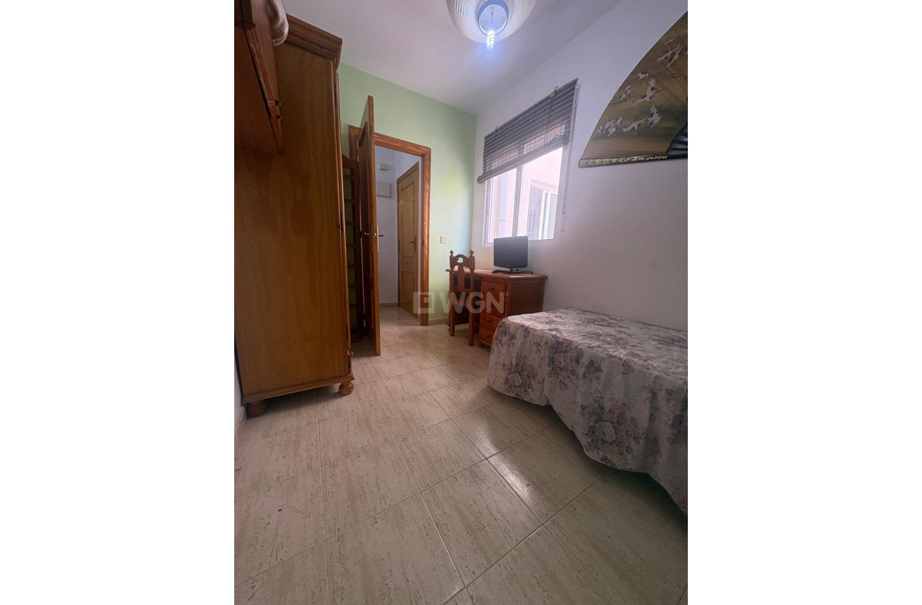 Odsprzedaż - Mieszkanie w bloku - Torrevieja - Costa Blanca