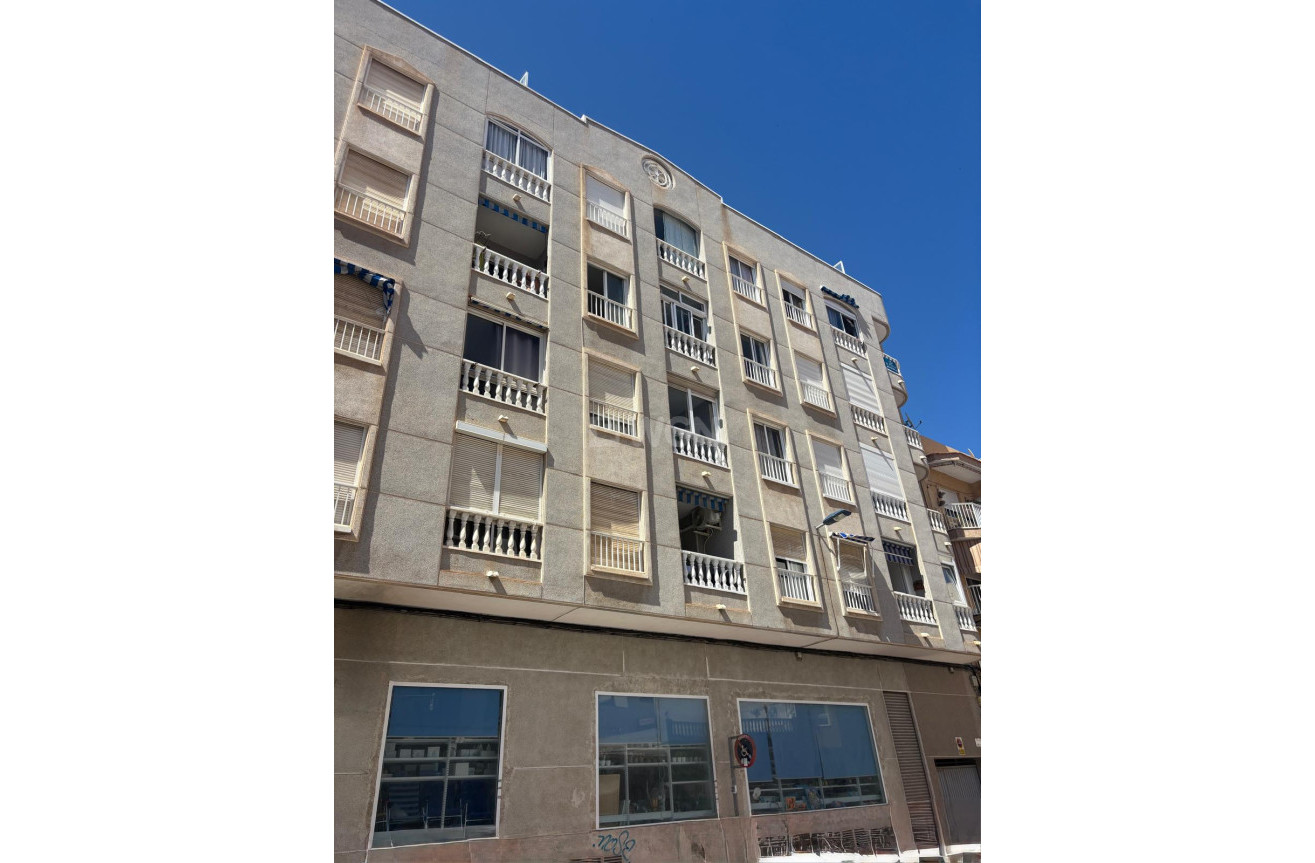 Odsprzedaż - Mieszkanie w bloku - Torrevieja - Costa Blanca