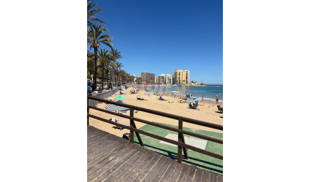 Odsprzedaż - Mieszkanie w bloku - Torrevieja - Costa Blanca