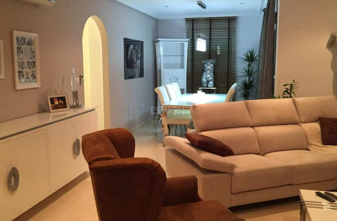 Resale - Villa - Rojales