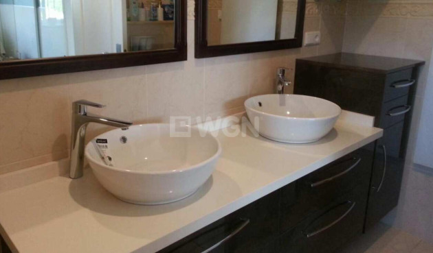 Resale - Villa - Rojales