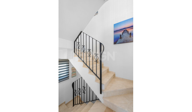 Odsprzedaż - Villa - San Miguel de Salinas - Costa Blanca