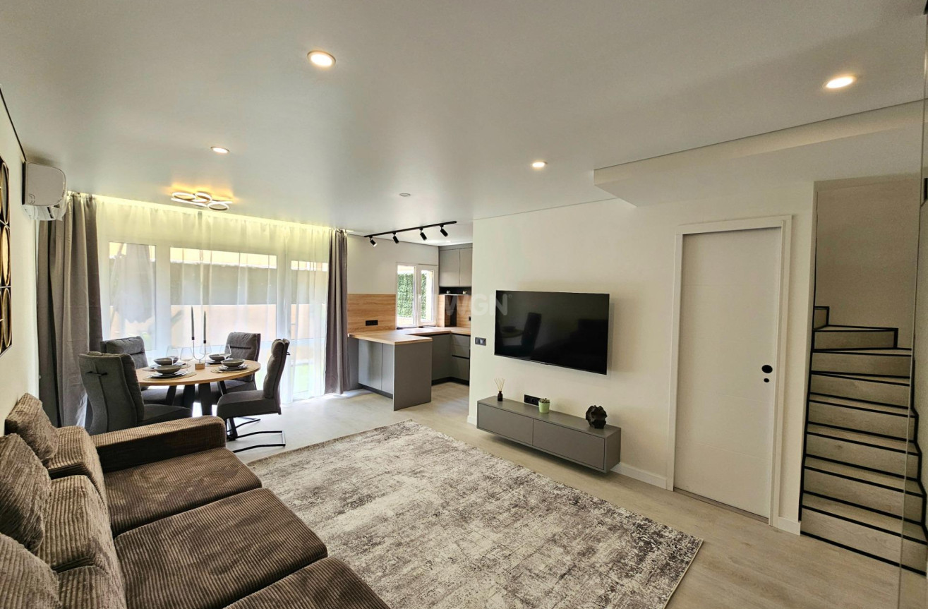 Odsprzedaż - Bungalow - Torrevieja - Los Europeos