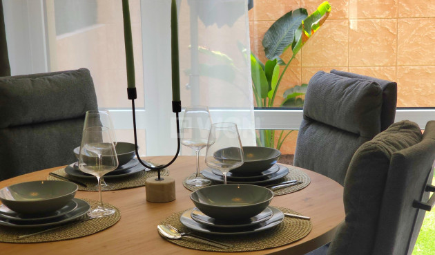 Odsprzedaż - Bungalow - Torrevieja - Los Europeos