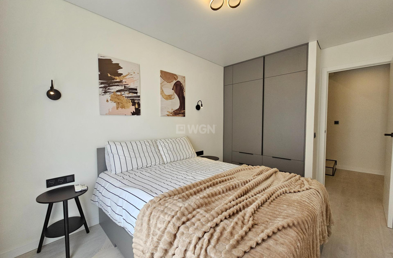 Odsprzedaż - Bungalow - Torrevieja - Los Europeos