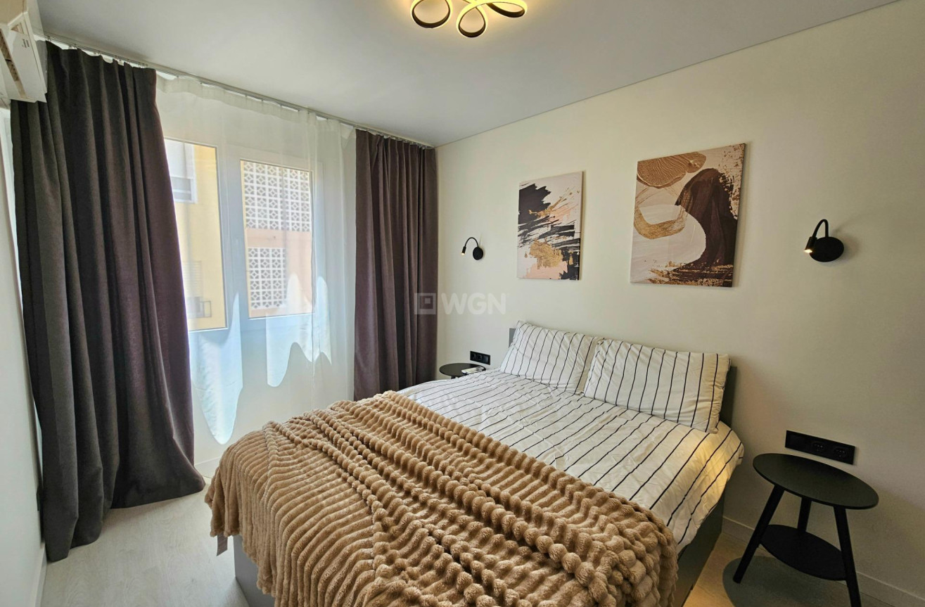 Odsprzedaż - Bungalow - Torrevieja - Los Europeos