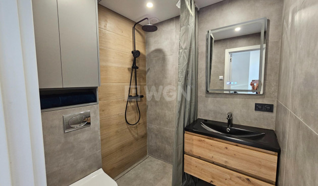 Odsprzedaż - Bungalow - Torrevieja - Los Europeos