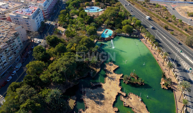 Resale - Apartment / flat - Torrevieja - PARQUE DE LAS NACIONES