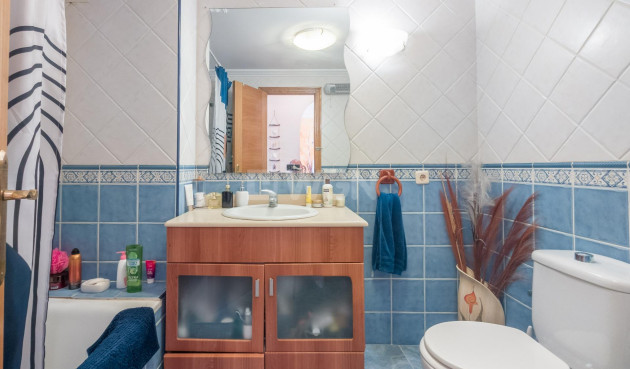 Odsprzedaż - Mieszkanie w bloku - Torrevieja - Acequion