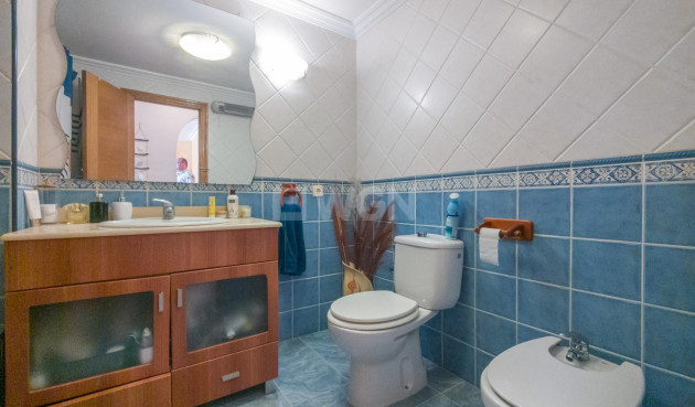 Odsprzedaż - Mieszkanie w bloku - Torrevieja - Acequion