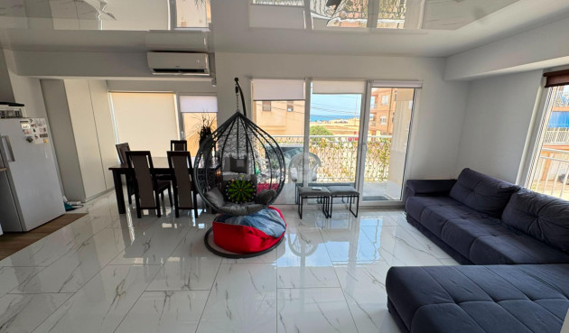 Resale - Apartment / flat - Torrevieja - Zona Los Frutales