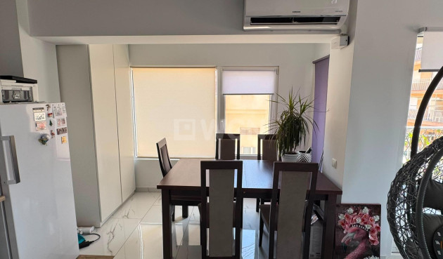 Resale - Apartment / flat - Torrevieja - Zona Los Frutales
