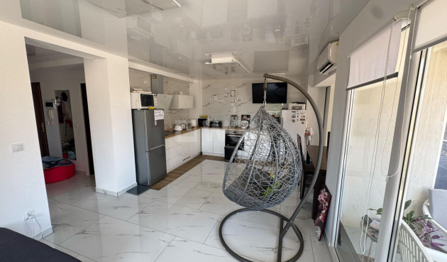 Resale - Apartment / flat - Torrevieja - Zona Los Frutales