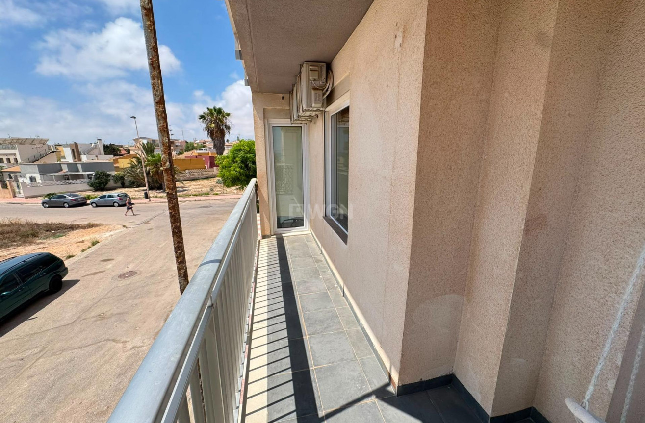 Resale - Apartment / flat - Torrevieja - Zona Los Frutales